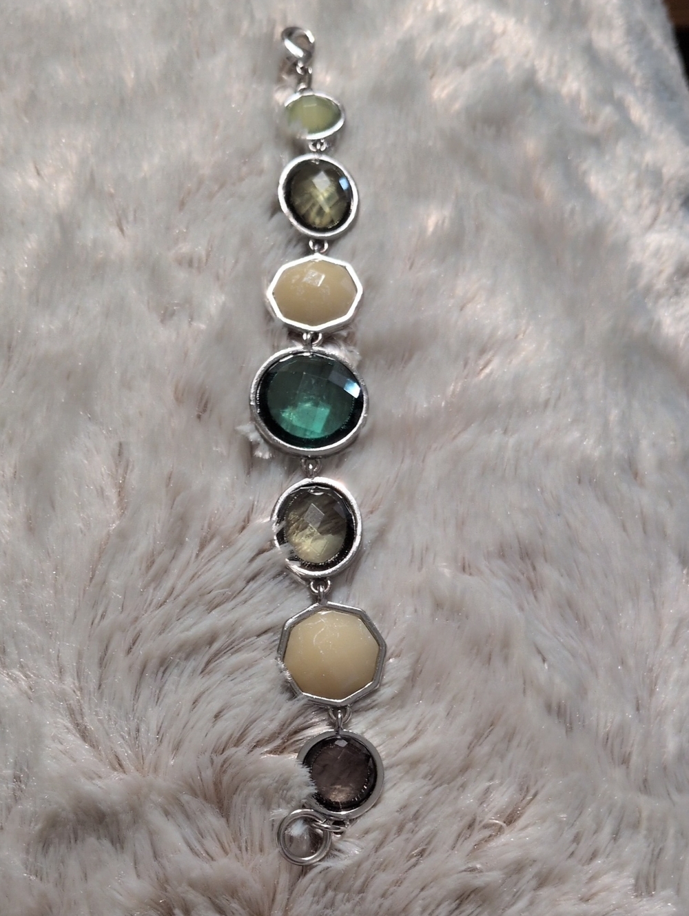 Silver Tone Faceted Green Olive Cream Bezel Set Gem Station Bracelet Boho